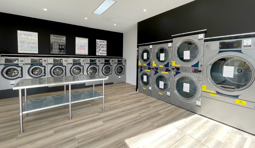 richard-jay-modern-vend-store-laundry